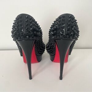 Authentic Christian LOUBOUTIN lady peeps .